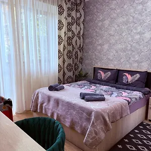 아파트 Old Apartments1