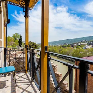 Metekhi's Galavani *** Tbilisi